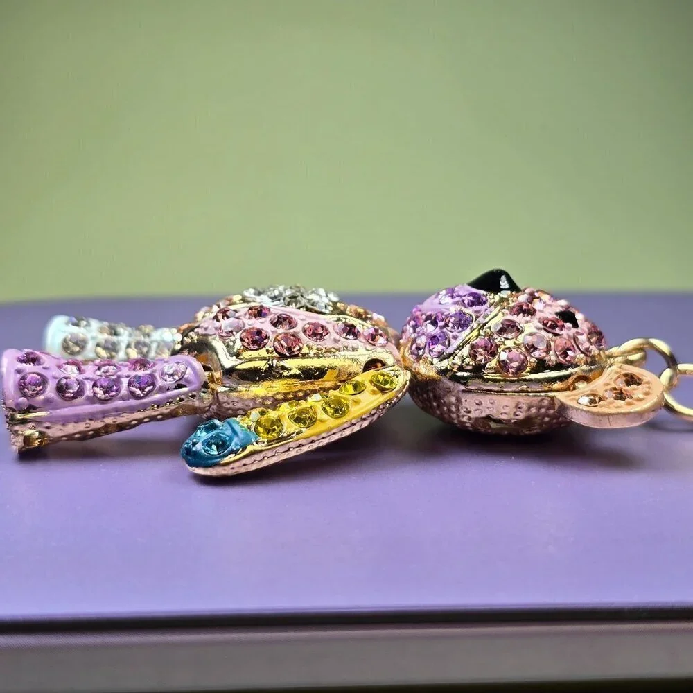 Blingy Multicolor‎ Teddy Bear Keychain (NWOT)